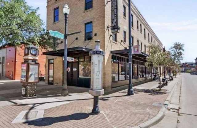 513 W San Antonio Avenue photos photos