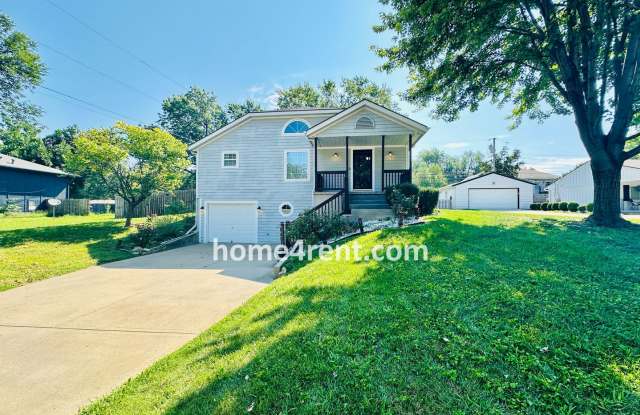 Overland Park Raised Ranch, Primary Suite on the Main Level, Updated Kitchen and Fenced Yard! - 8601 England Street, Overland Park, KS 66212
