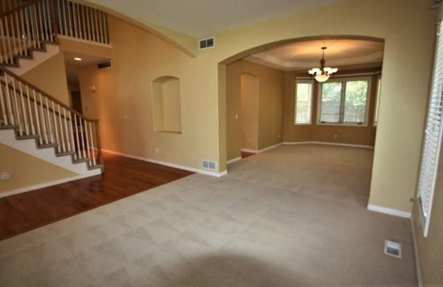 11638 East Berry Drive Gallery 2