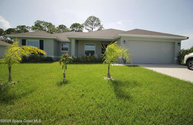 338 Garvey Road SW photos photos