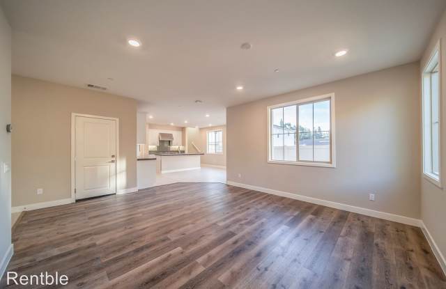16 Greensboro Ct Gallery 4