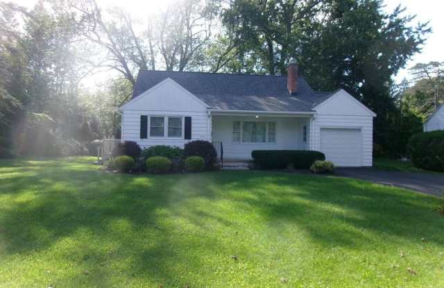 2023 Fairlawn Parkway Gallery 1