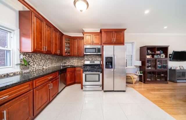 22 JEWETT AVE - 22 Jewett Avenue, Jersey City, NJ 07304