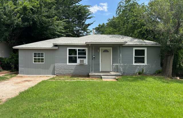 Charming 3 bedroom, 1 bathroom home photos photos