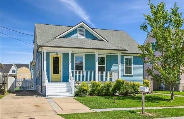1819 ALEXANDER Avenue photos photos