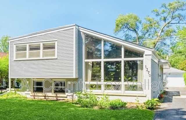 1370 Arbor Avenue - 1370 Arbor Avenue, Highland Park, IL 60035 1370 Arbor Avenue - 1370 Arbor Avenue, Highland Park, IL 60035