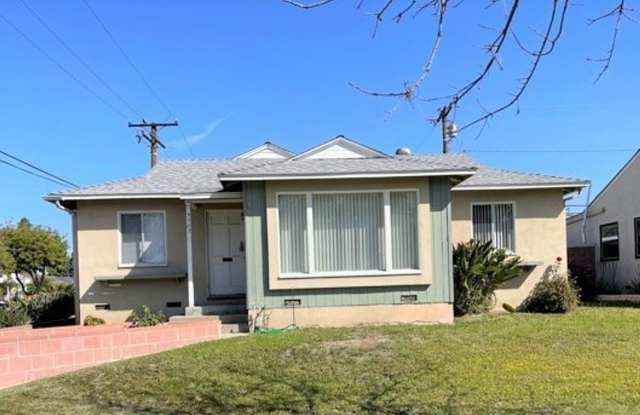SPACIOUS 3BR/2BA HOME IN LAKEWOOD photos photos