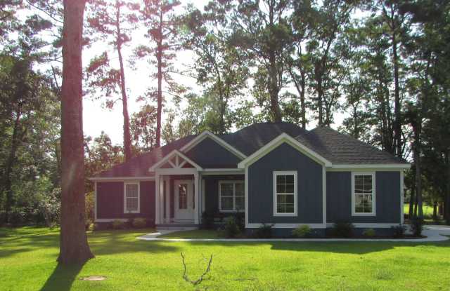 4 Bedroom 2 Bathroom House On The Golf Course of Carolina Shores-Unfurnished - 3 Golfcrest Court, Carolina Shores, NC 28467