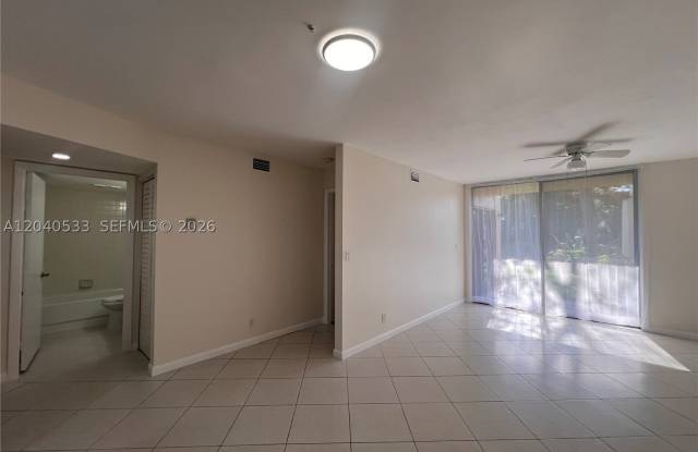 5661 Riverside Dr Gallery 4