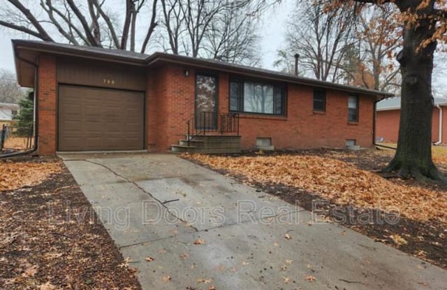 700 N 68th St - 700 North 68th Street, Lincoln, NE 68505