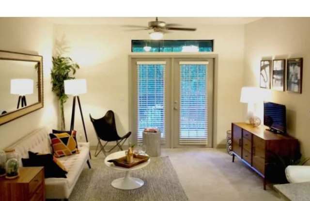 137 W 51st St photos photos