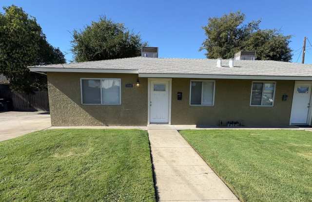 Oakdale-2 bedroom/1 bath Apartment Gallery 1