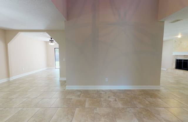 2030 BENT PINE CT Gallery 4