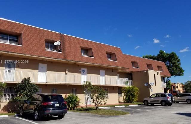 300 NW 107th Ave photos photos