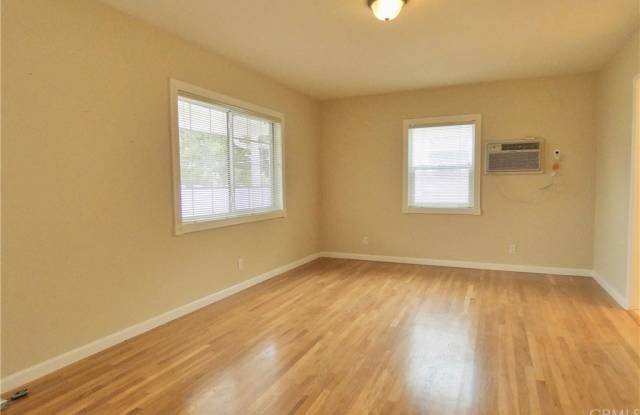 22225 Linda Drive Gallery 3