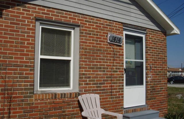 1414 S. Lake Park Blvd #1 - 1414 South Lake Park Boulevard, Carolina Beach, NC 28428
