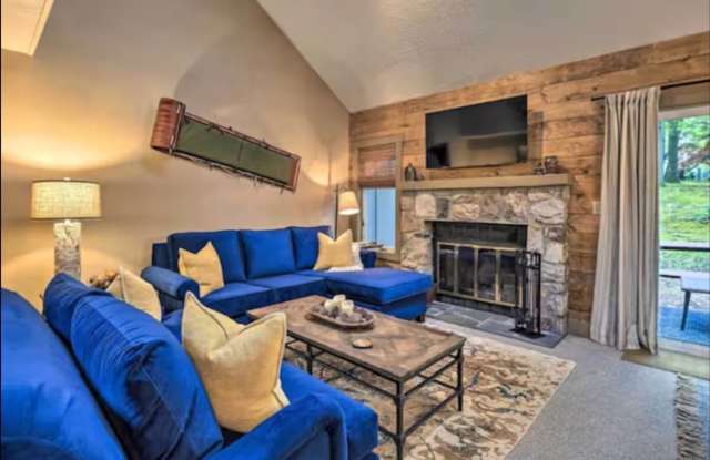 Charming 2BR Townhome in Lake Harmony photos photos