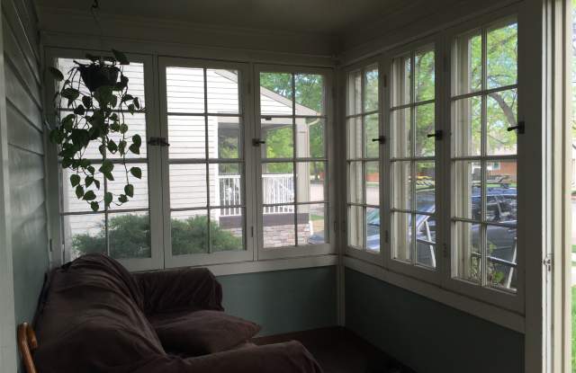 316 Locust St. Upper Gallery 2