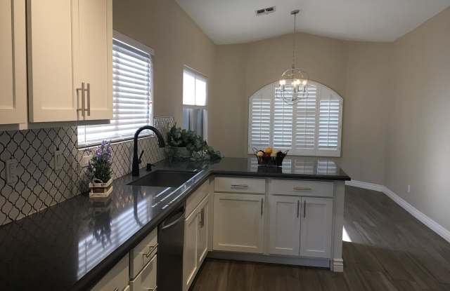 2217 E CREEDANCE Boulevard Gallery 2