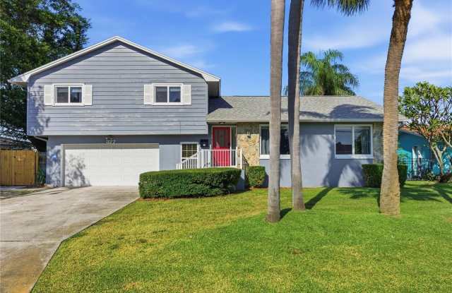 377 22ND AVENUE SE photos photos