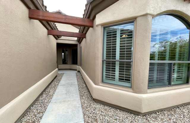 2892 Esmerelda Dr. Gallery 4