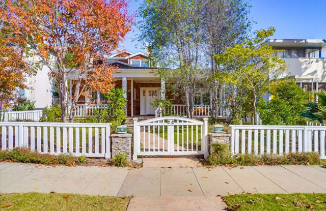 Beautiful 4 Bed/4 Bath Family Home w/pool Available Now!! photos photos Beautiful 4 Bed/4 Bath Family Home w/pool Available Now!! photos photos