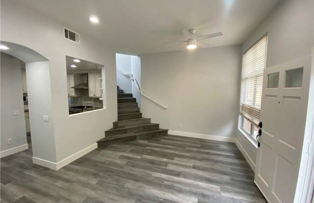 8068 E Naples Lane Gallery 4