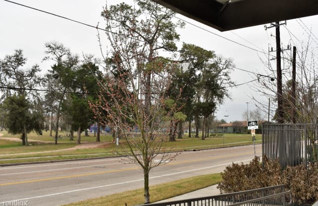 4460 S MACGREGOR WAY Gallery 4