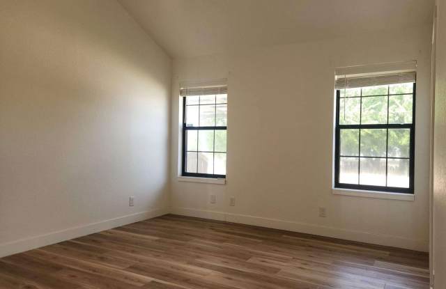 3904 Sawtooth Dr Gallery 4