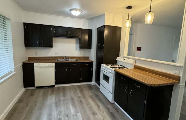 7005 Denver Drive Gallery 2