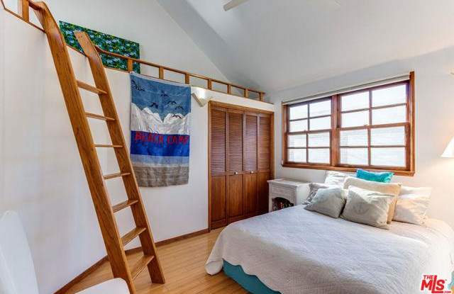 145 Hart Avenue - 145 Hart Avenue, Santa Monica, CA 90405