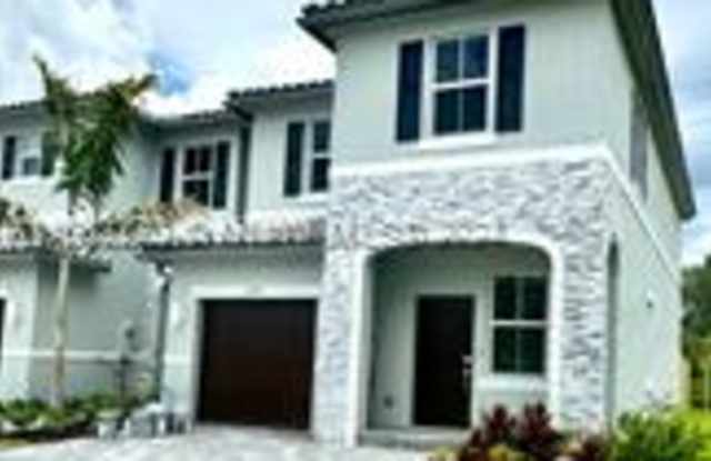 11961 Northwest 47th Manor photos photos