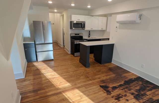 Brand-New Apartment in Historic Covington, New Appliances, In Unit Washer/Dryer photos photos