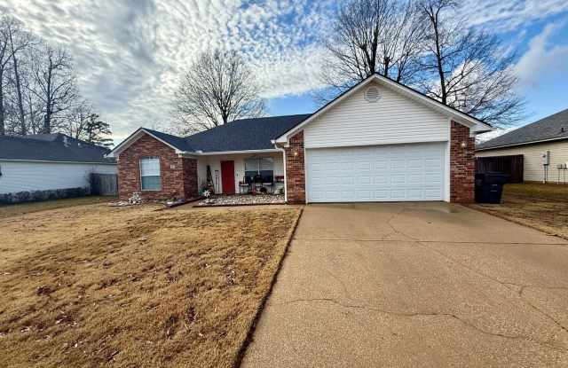 3401 Lacross - 3401 Lacross Drive, Bryant, AR 72022 3401 Lacross - 3401 Lacross Drive, Bryant, AR 72022