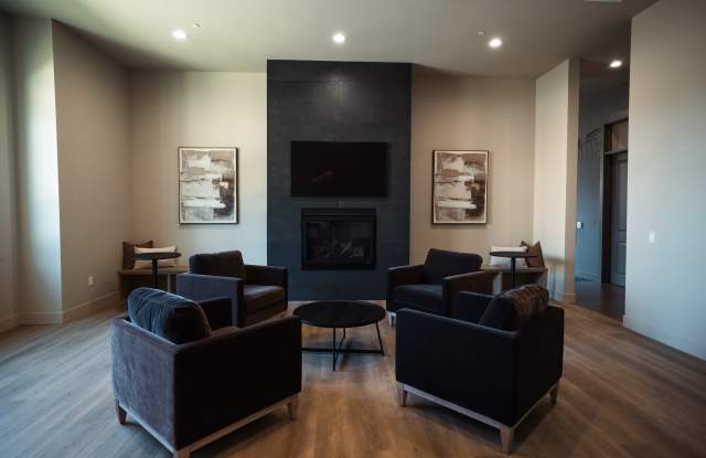 Eastpark Apartment Homes Gallery 4
