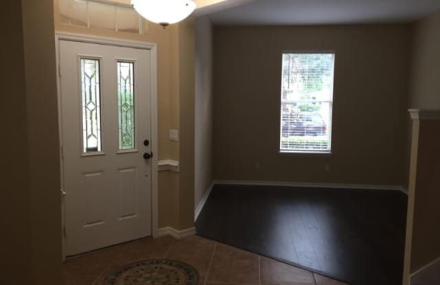 12845 Holdenbury Ln Gallery 3