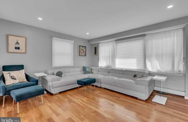 376 ALAMEDA Parkway Gallery 3