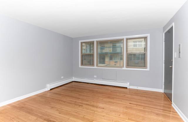 3731-3733 W 63rd (West Lawn) Gallery 4