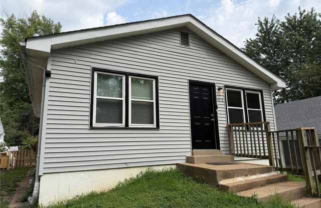 9812 Winkler Gallery 1
