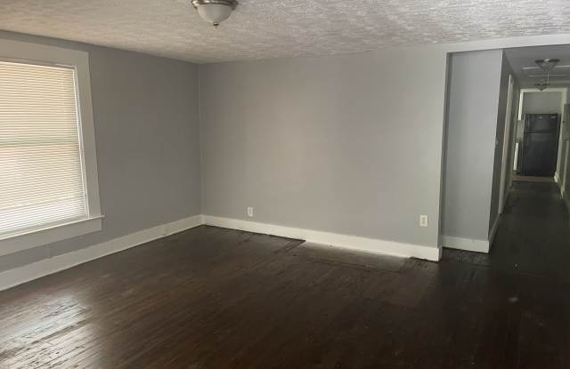 1917 Lathrop Street Southeast - B Gallery 4