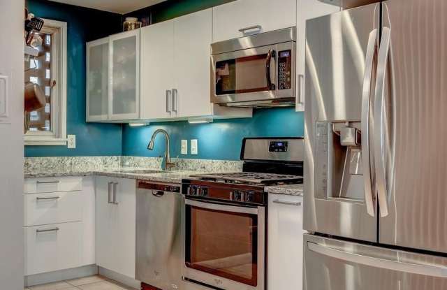 225 G Street SW Gallery 4