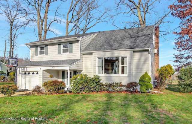13 Roslyn Drive Gallery 2
