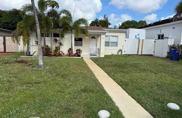 1289 NE 181st St photos photos