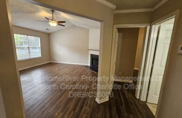 11148 Whitlock Crossing Ct Gallery 3