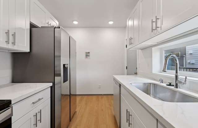 Brand-new 6B3B Townhouse near UW! Gallery 3