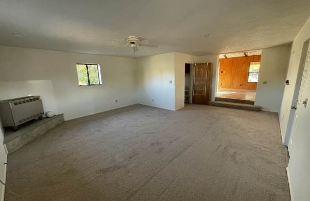 488 Mountain Shadows Road Gallery 2