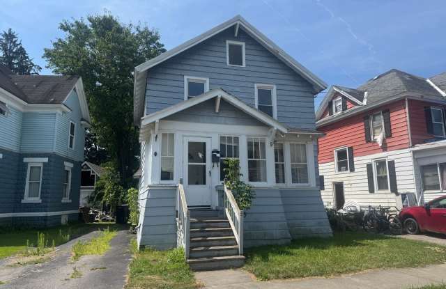149 W North St photos photos