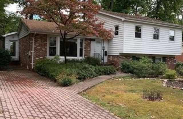 3532 QUEEN Drive Gallery 2