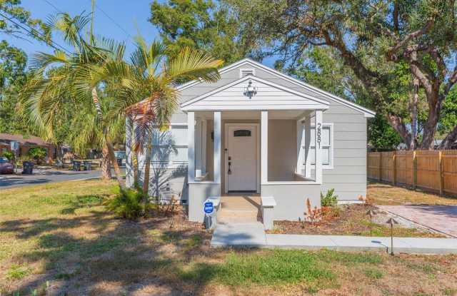 2881 61ST AVENUE N - 2881 61st Avenue North, Lealman, FL 33714