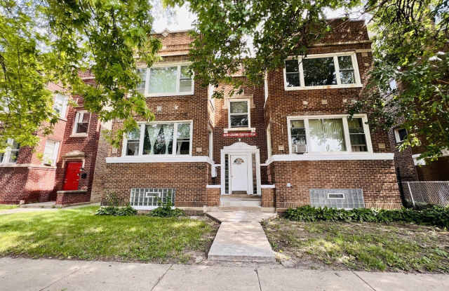 209 N Kolmar Avenue unit: 1S - 209 North Kolmar Avenue, Chicago, IL 60624